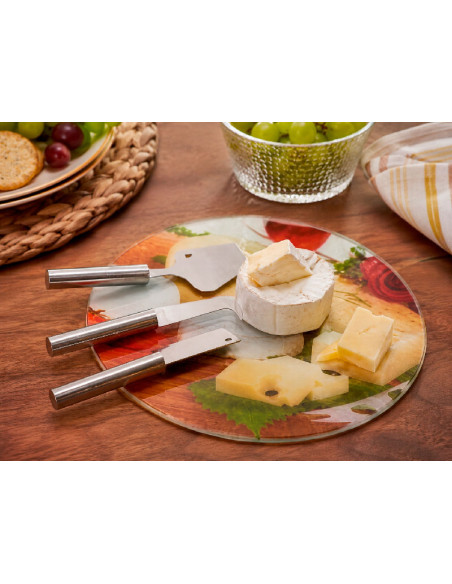 Set de queso colocado en mesa de aperitivo