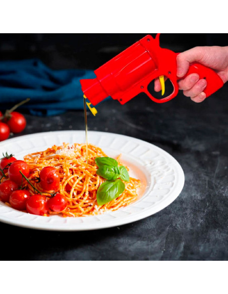 Pistola para salsas en mesa de Pasta