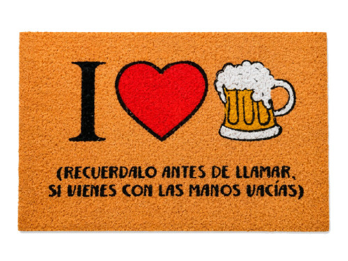 Felpudo de fibra de coco de 60x40 cm con la frase I Love Cerveza acompañada de un corazón rojo y una jarra de cerveza