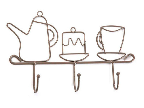 Perchero metálico de cocina con diseño de tetera, pastel y taza y ganchos para colgar accesorios.