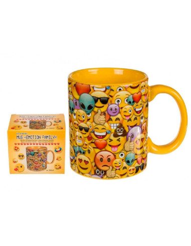 Taza de cerámica amarilla estampada con colección de caritas de emoticonos y emojis junto a su caja de regalo