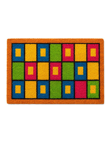 Felpudo de fibra de coco con diseño geométrico de cuadros multicolor y base de PVC antideslizante.