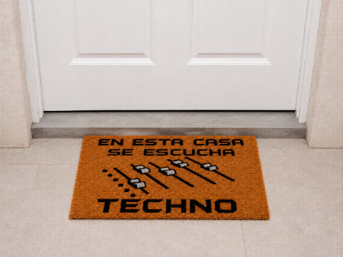 Felpudo original En esta casa se escucha techno de fibra de coco 2