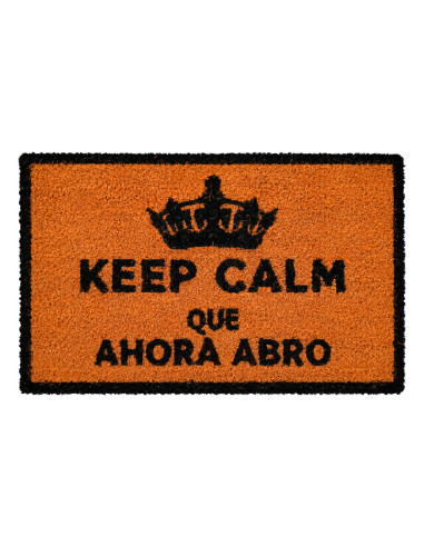 Felpudo de fibra de coco con corona y frase Keep Calm que ahora abro.