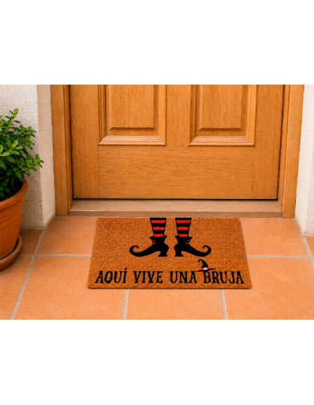 Felpudo Aquí Vive Una Bruja en casa