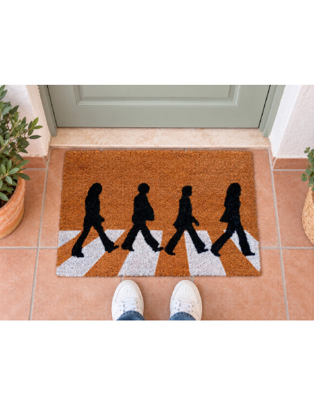 Felpudo Abbey Road en la puerta de casa