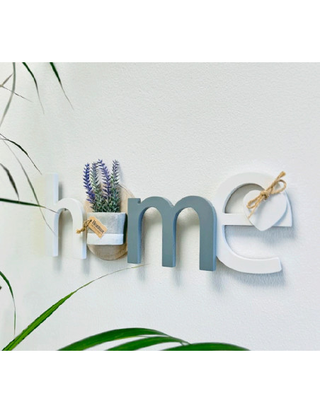Colgador Home Lavanda en una pared