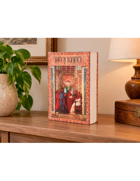 Libro caja fuerte de monjes decorando una estantería de casa