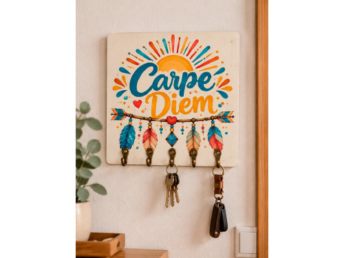 Cuelgallaves Carpe Diem de MDF con diseño colorido y cinco ganchos metálicos. 2