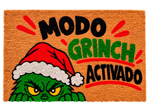 Felpudo navideño de coco con frase Modo Grinch Activado.